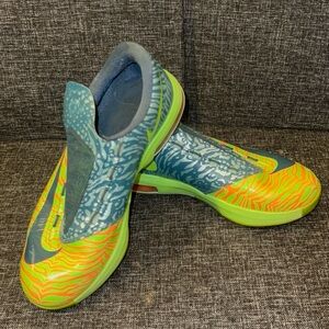 Nike Blue and Green Athletic Shoes